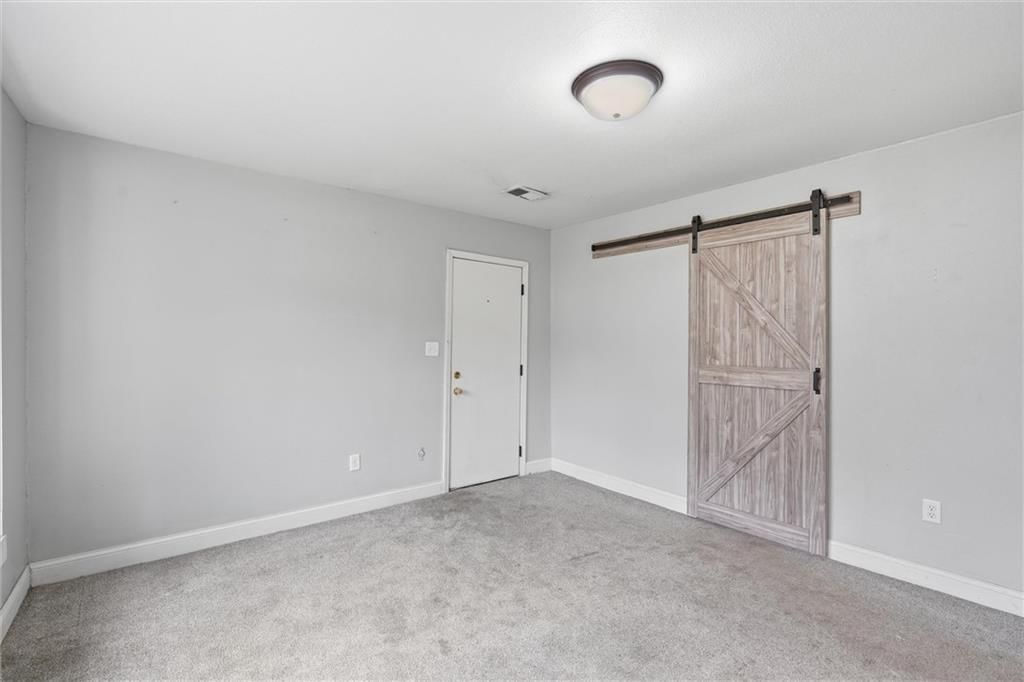 306 W Walnut Street — photo 7