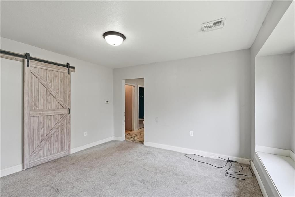306 W Walnut Street — photo 8