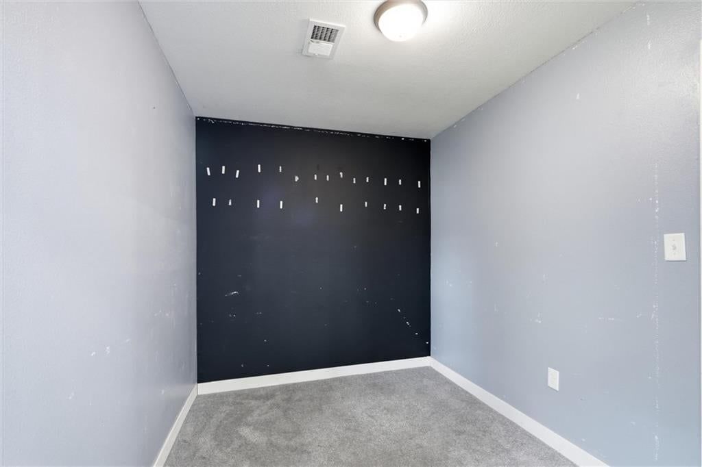 306 W Walnut Street — photo 19