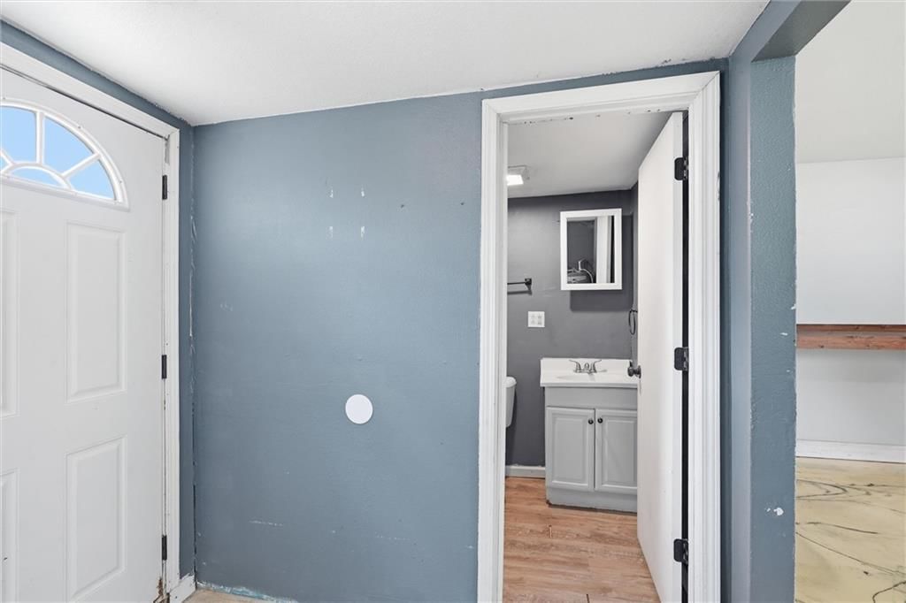 306 W Walnut Street — photo 25