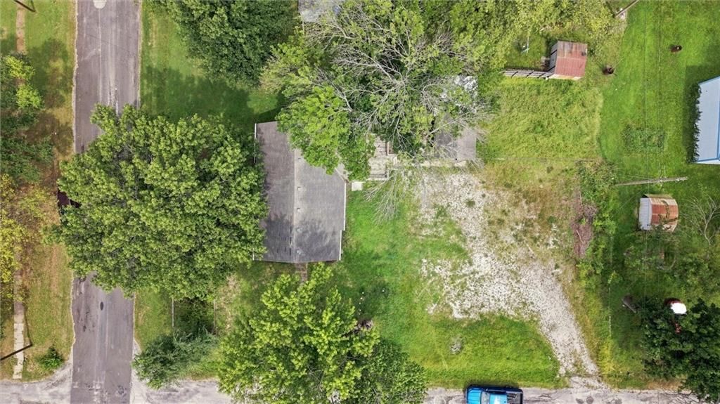 306 W Walnut Street — photo 39