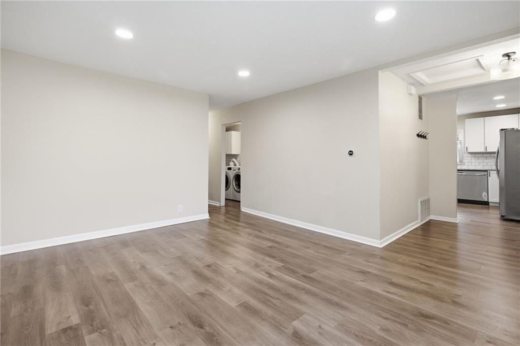 Photo 8 of 28 - 9022 Grand Avenue, Kansas City, MO 64114