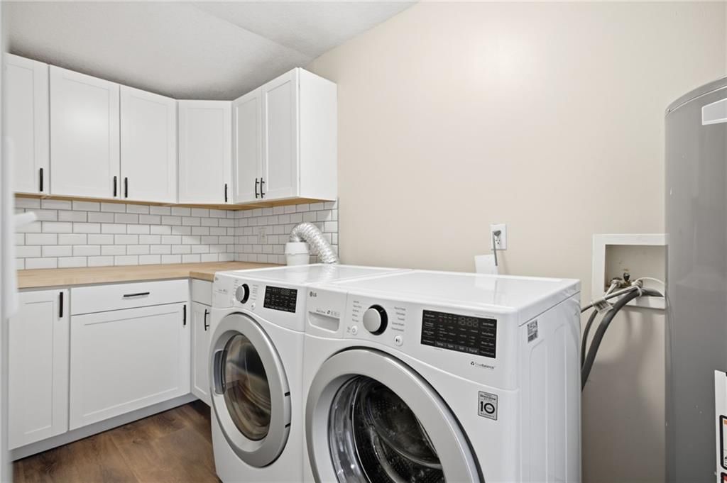 Photo 15 of 28 - 9022 Grand Avenue, Kansas City, MO 64114