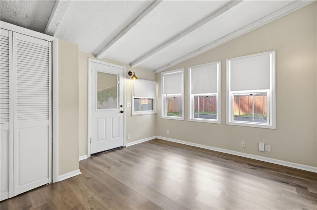 Photo 16 of 28 - 9022 Grand Avenue, Kansas City, MO 64114