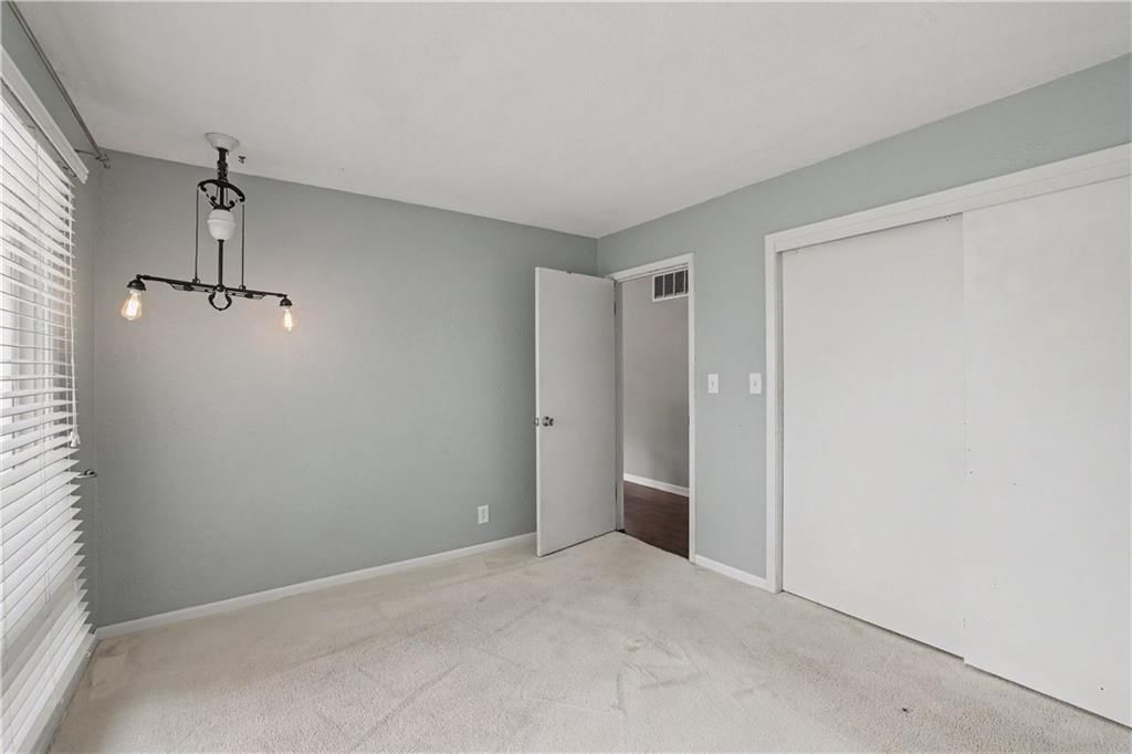 16 Overhill Drive — photo 12