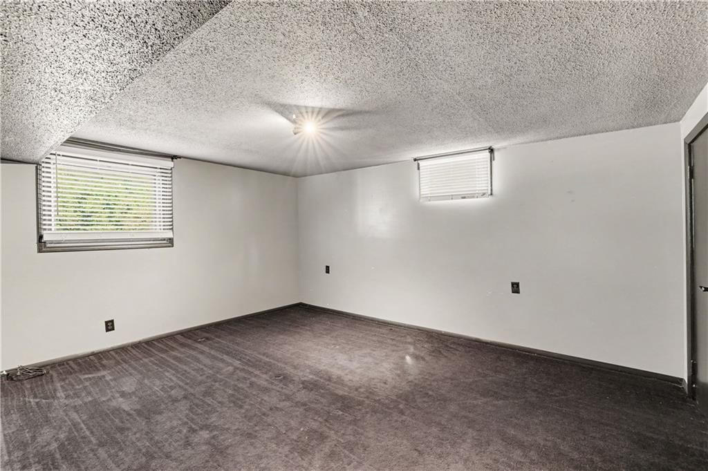 16 Overhill Drive — photo 19