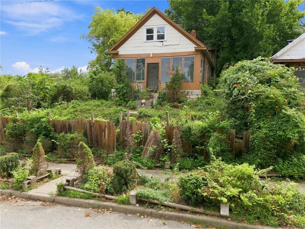 3003 Jarboe Street — photo 28