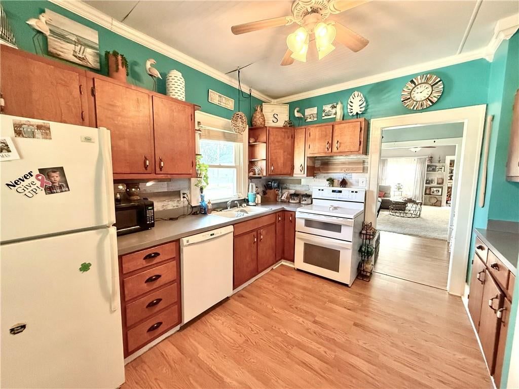 604 S MULBERRY Street — photo 11
