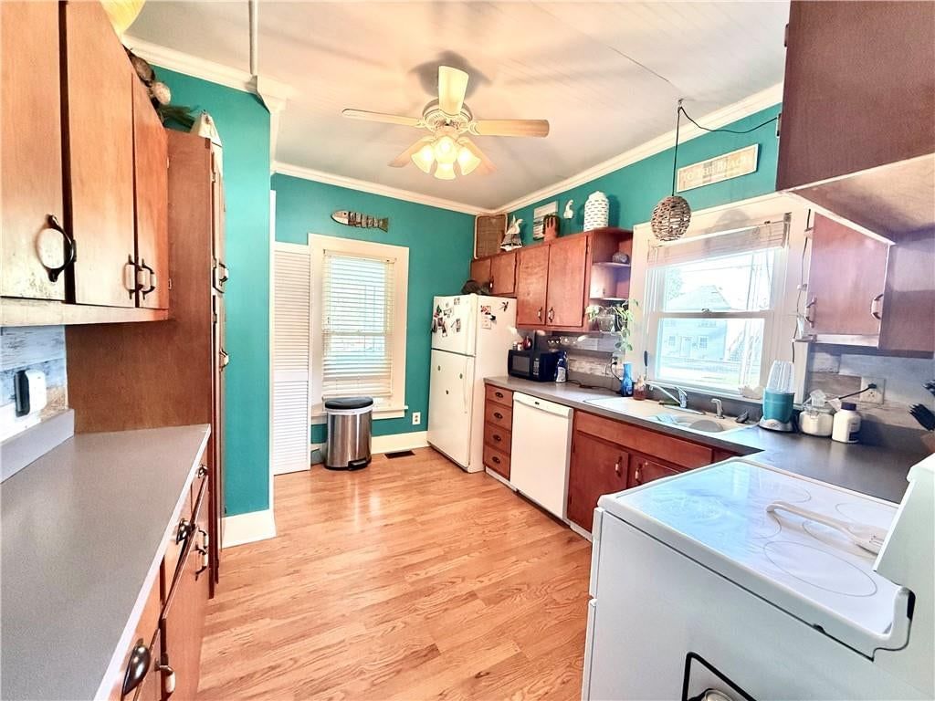 604 S MULBERRY Street — photo 12