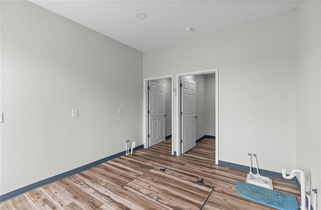 102 S Thornton Street — photo 15