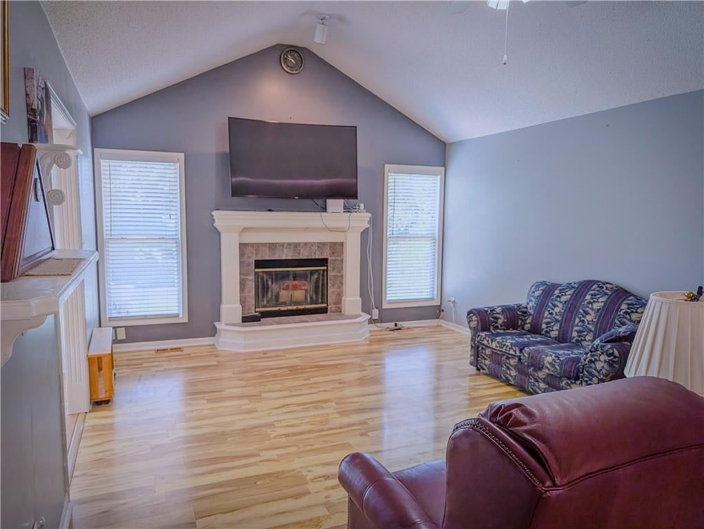 715 NE 107th Terrace — photo 6