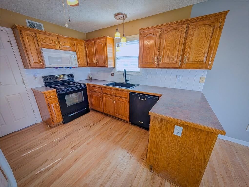 715 NE 107th Terrace — photo 9