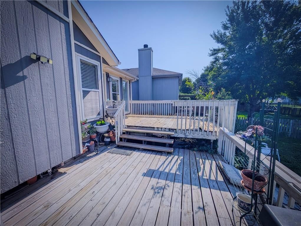 715 NE 107th Terrace — photo 32