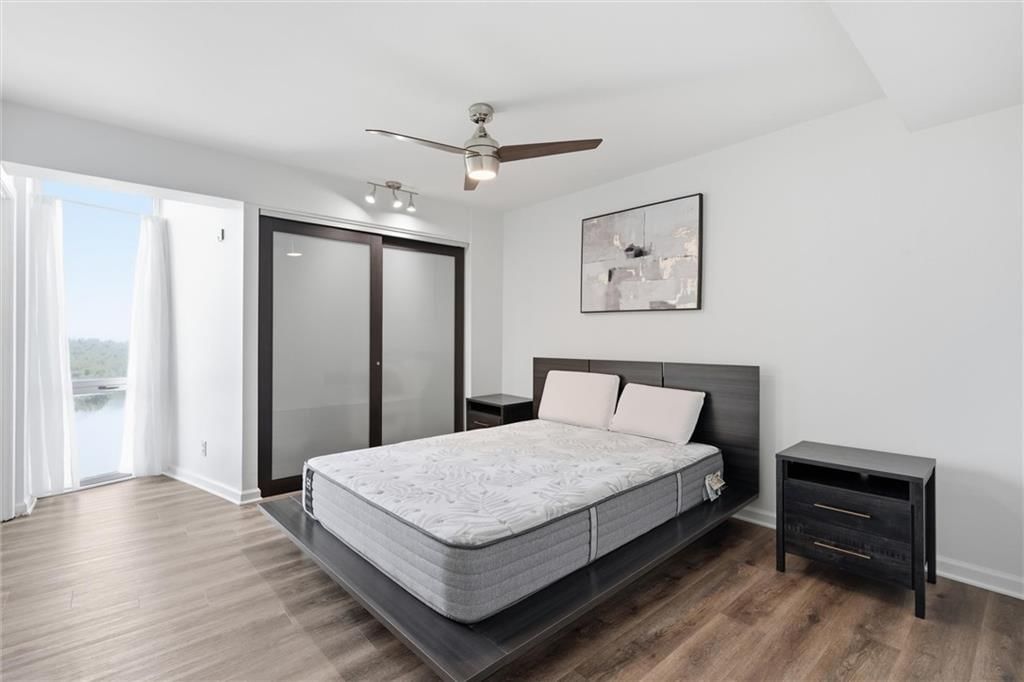 Photo 17 of 37 - 3838 Rainbow Boulevard #911, Kansas City, KS 66103