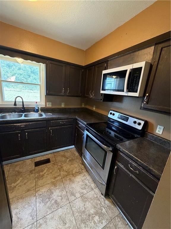 1329 Elliott Avenue — photo 8