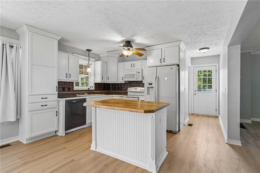 1841 SW 214th Street — photo 11