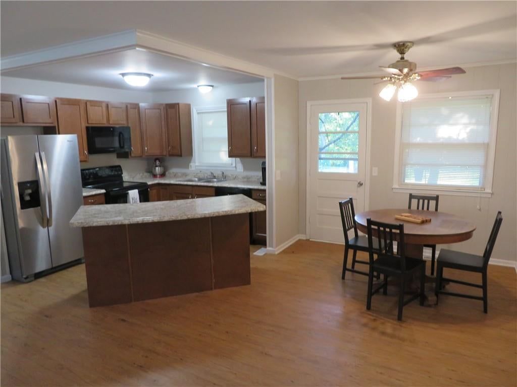 8867 Hilltop Road — photo 9