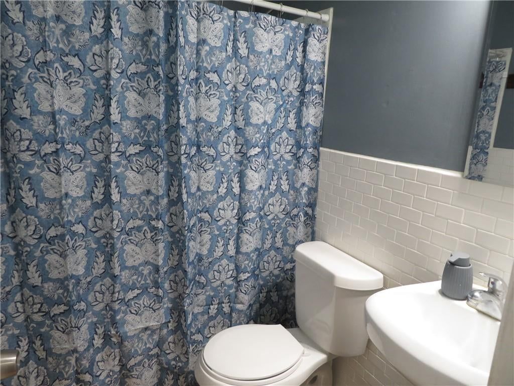 8867 Hilltop Road — photo 23