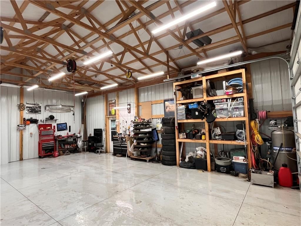8867 Hilltop Road — photo 40