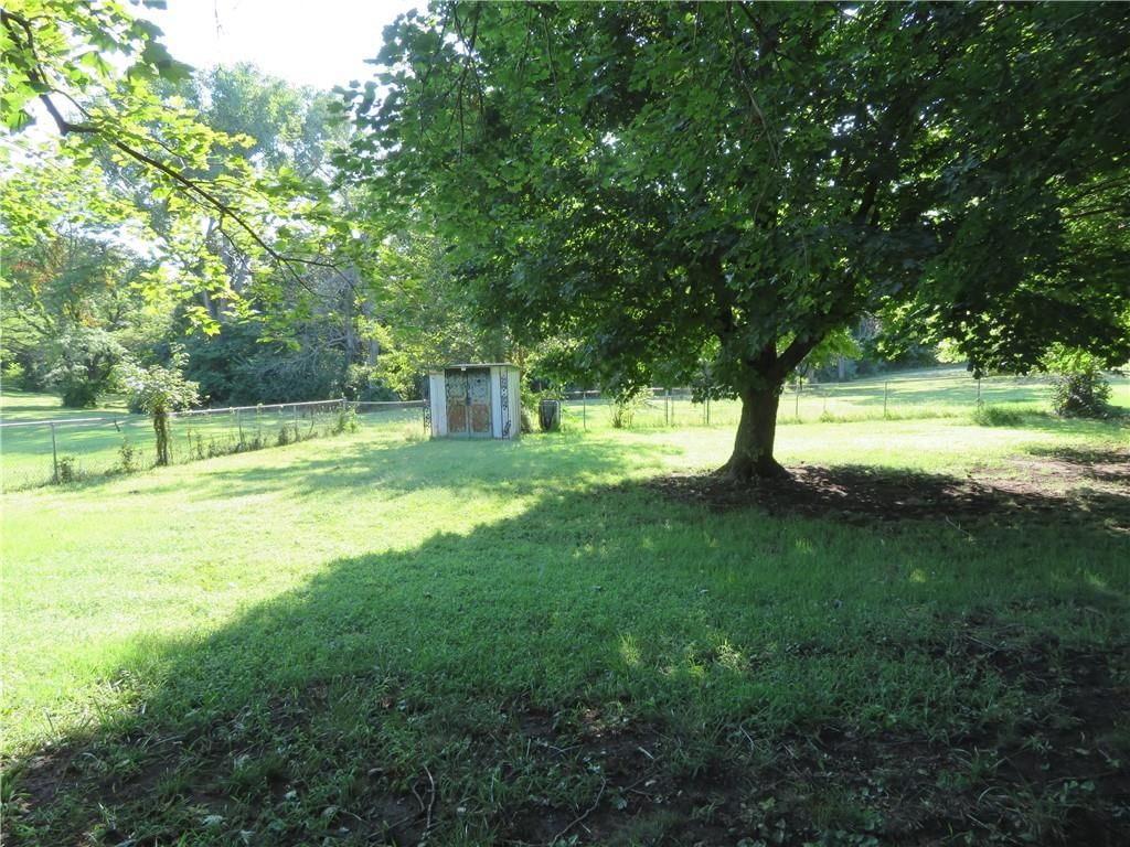 8867 Hilltop Road — photo 42