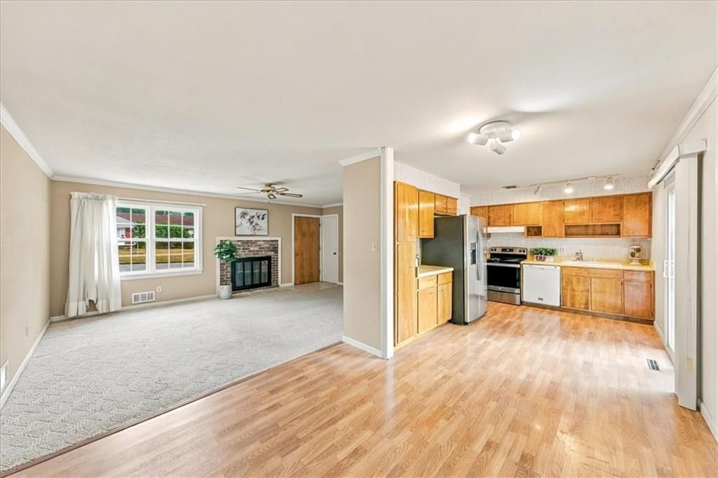 8201 W 91st Street — photo 13