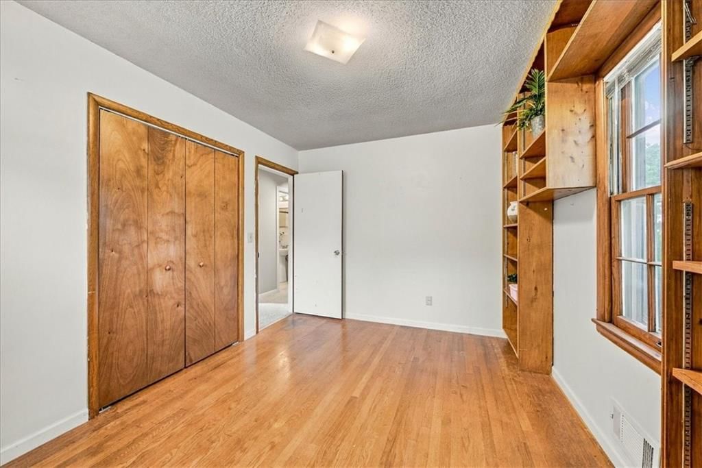 8201 W 91st Street — photo 21