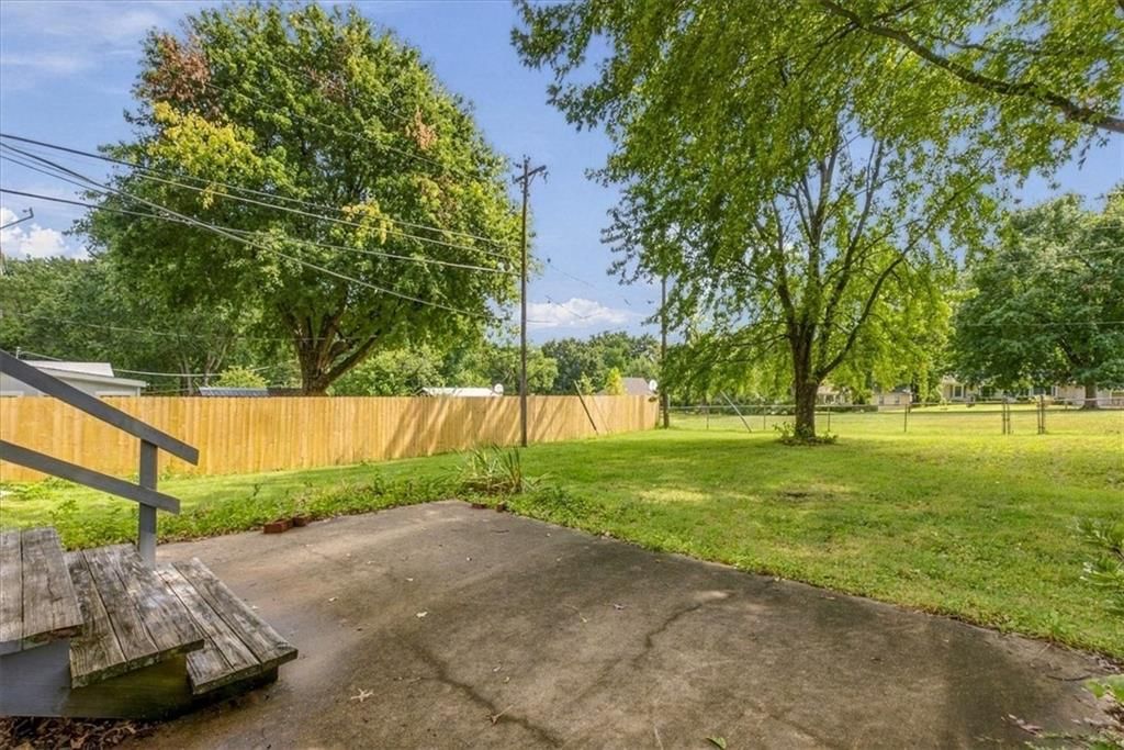 8201 W 91st Street — photo 28