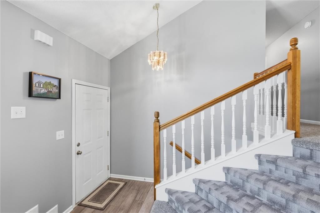 13710 Hunter Drive — photo 6