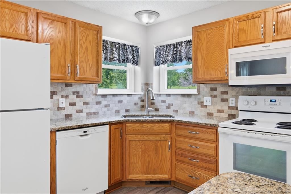 13710 Hunter Drive — photo 13