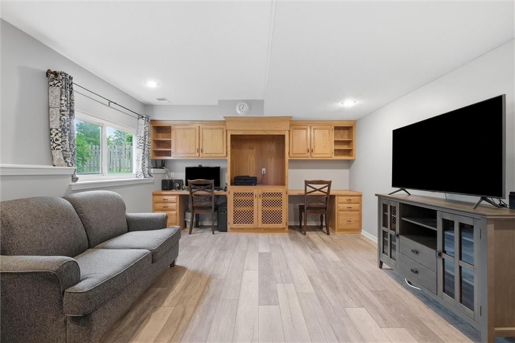 13710 Hunter Drive — photo 28