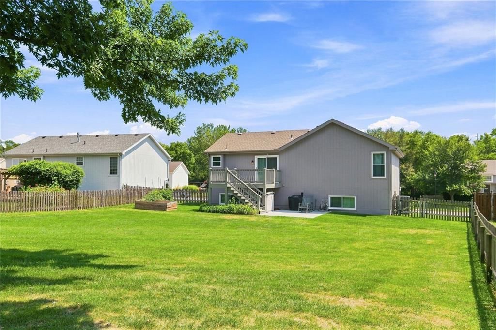 13710 Hunter Drive — photo 34