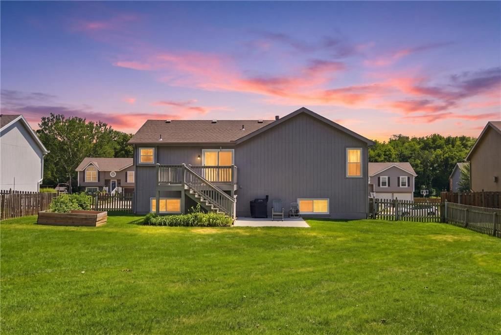 13710 Hunter Drive — photo 36