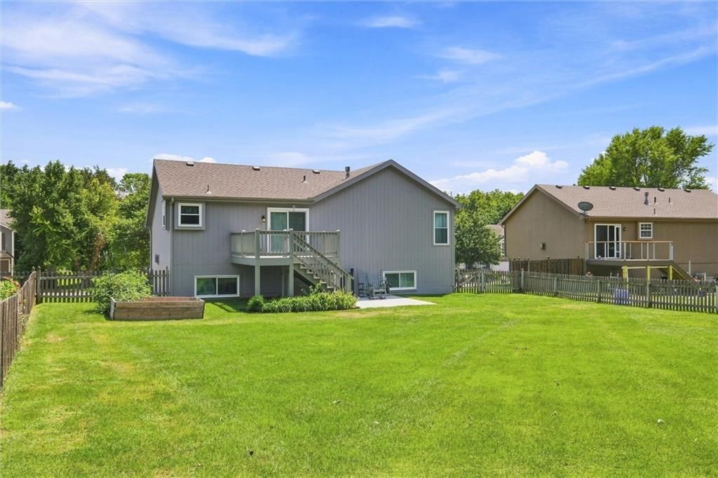 13710 Hunter Drive — photo 37