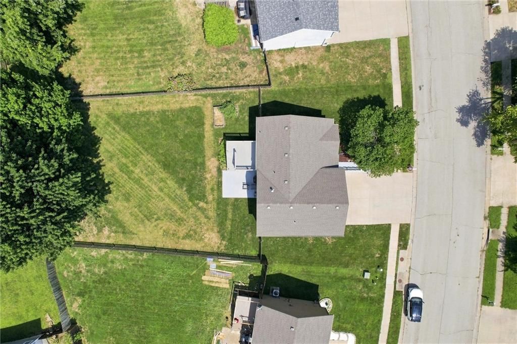 13710 Hunter Drive — photo 40
