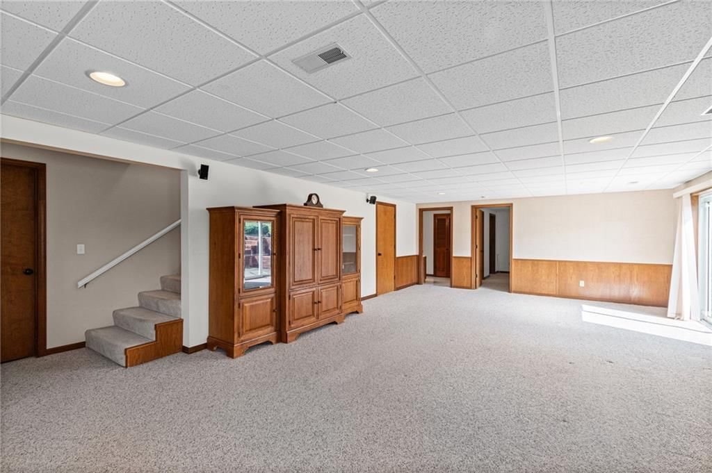 111 Walnut Drive — photo 33