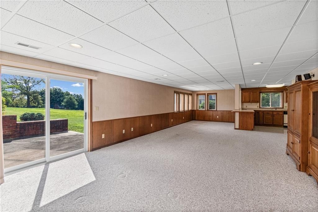 111 Walnut Drive — photo 34
