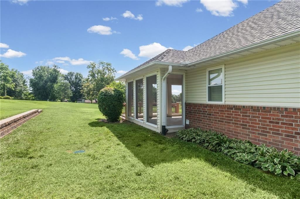 111 Walnut Drive — photo 39