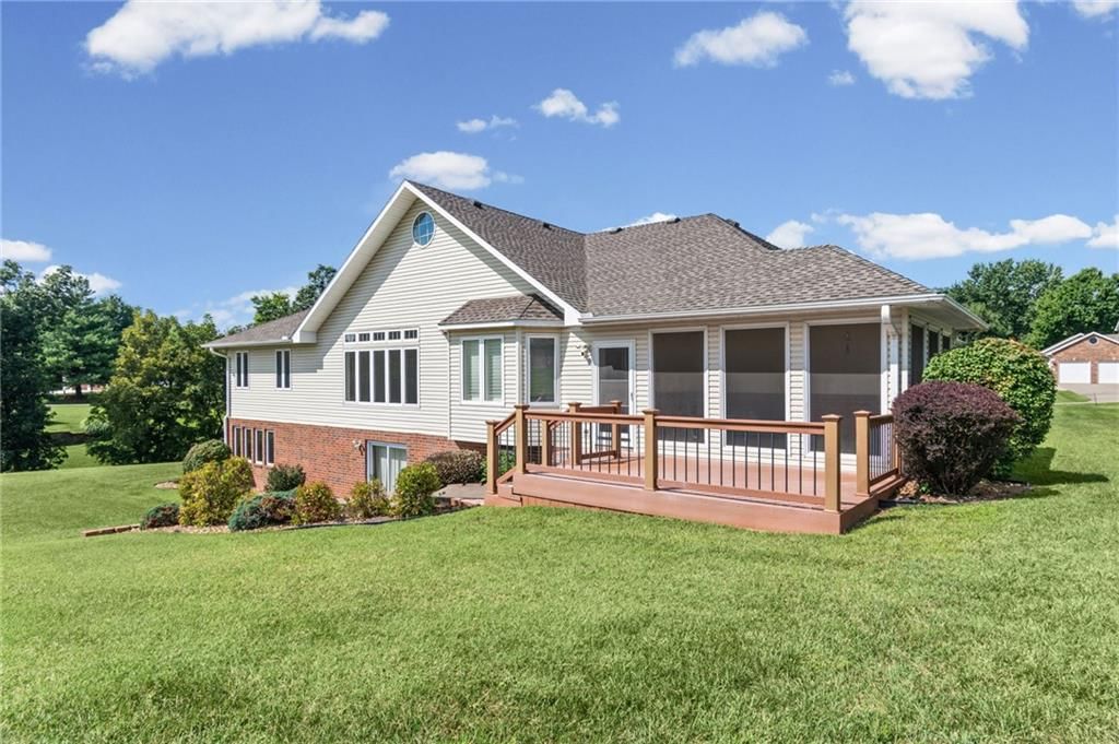 111 Walnut Drive — photo 41