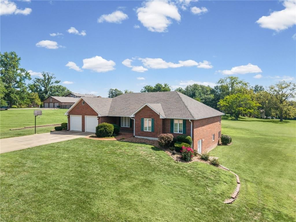 111 Walnut Drive — photo 47