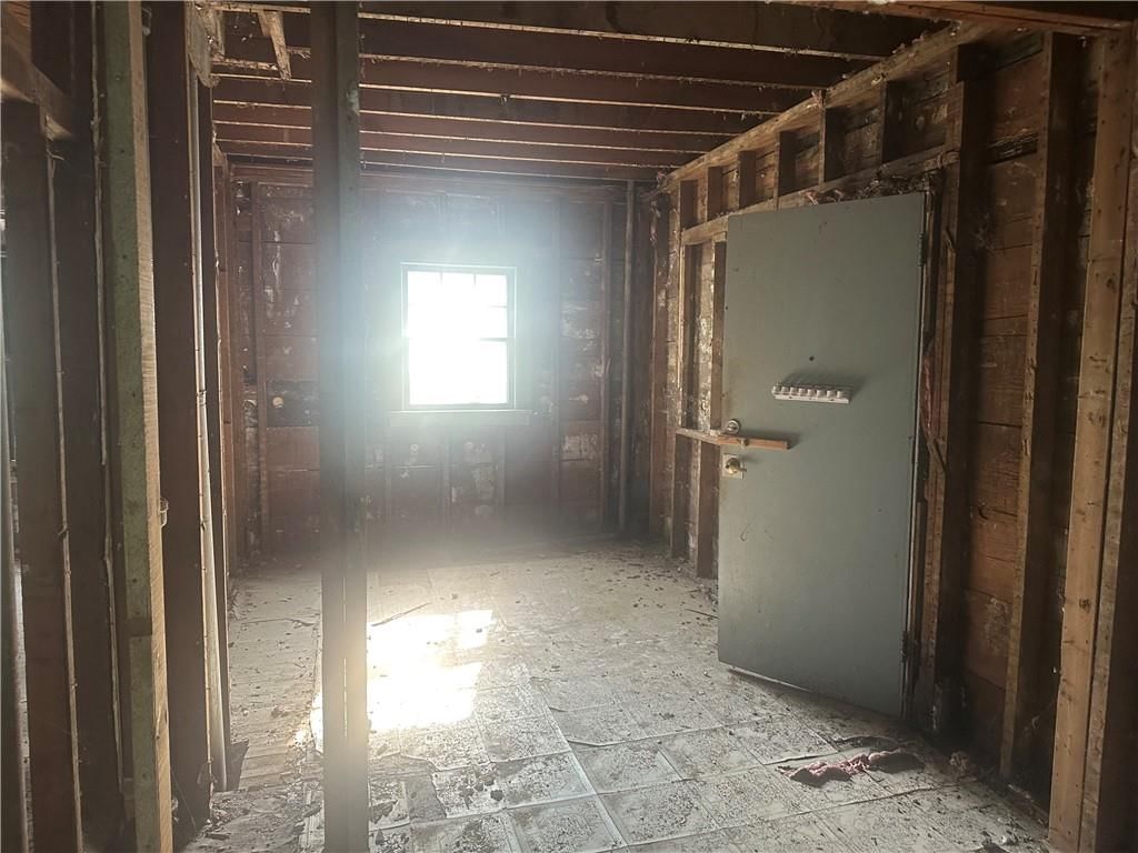 5814 Eastwood Court — photo 12