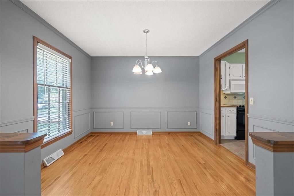 7211 N HIGHLAND Avenue — photo 5