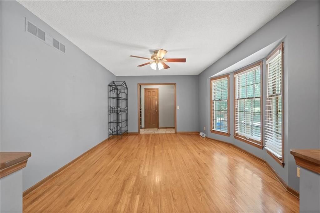7211 N HIGHLAND Avenue — photo 7