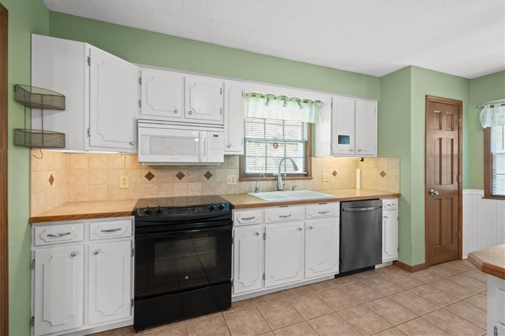 7211 N HIGHLAND Avenue — photo 13