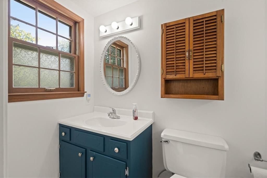7211 N HIGHLAND Avenue — photo 26