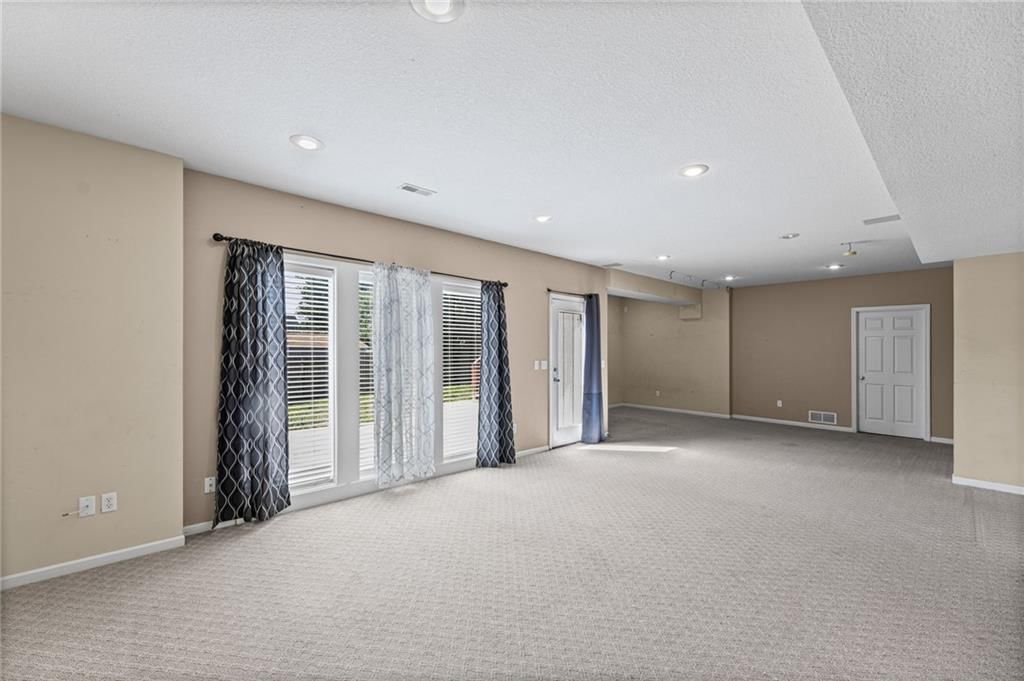 8123 NE 74 Terrace — photo 34