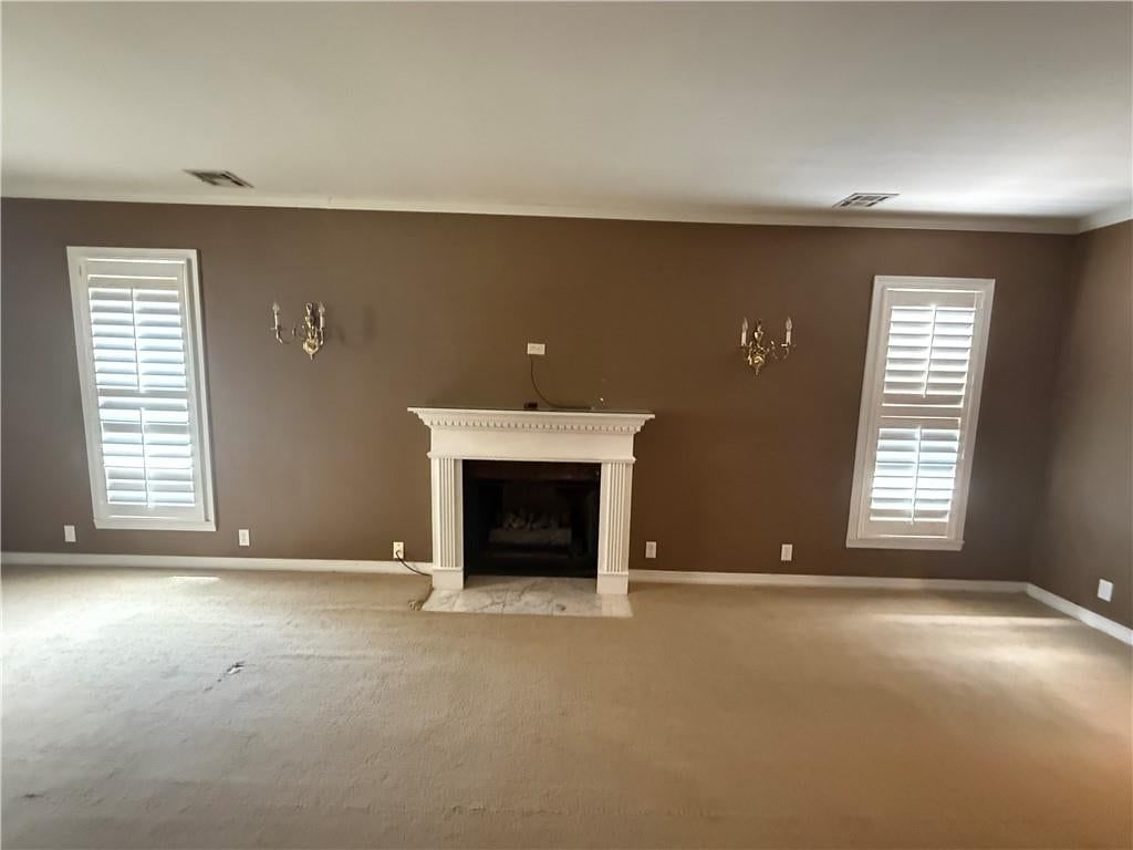 706 W 1st Street — photo 2