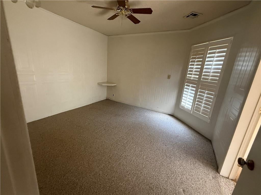 706 W 1st Street — photo 15