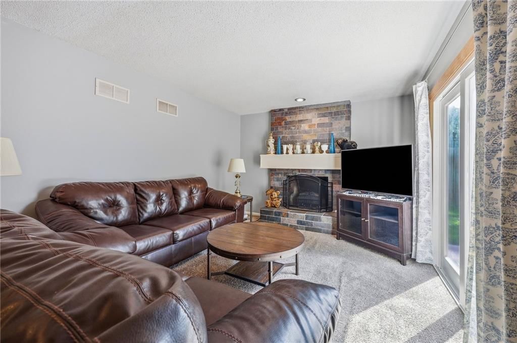 2033 E WYANDOTTE Street — photo 17