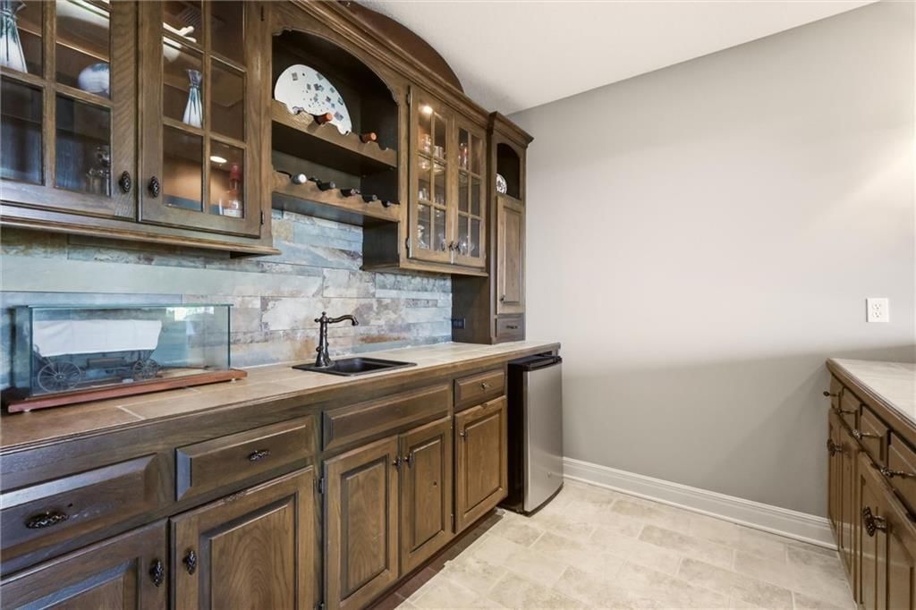 20230 W 90th Terrace — photo 37