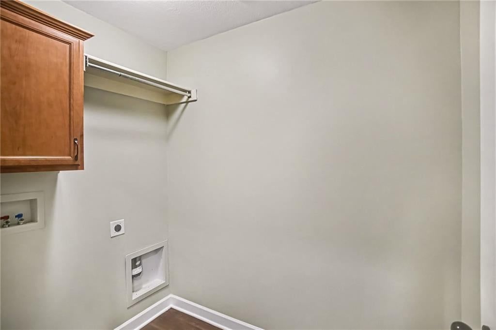 Photo 20 of 33 - 9218 N Kirkwood Avenue, Kansas City, MO 64154